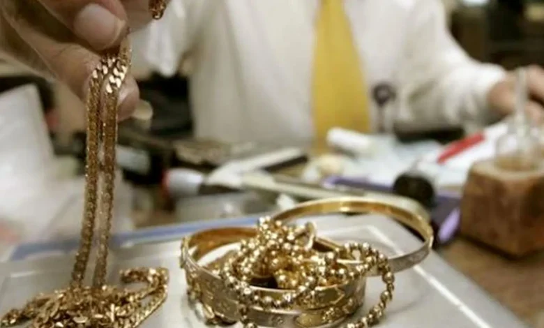 انفجار قیمت طلا/ بازار از کنترل خارج شد